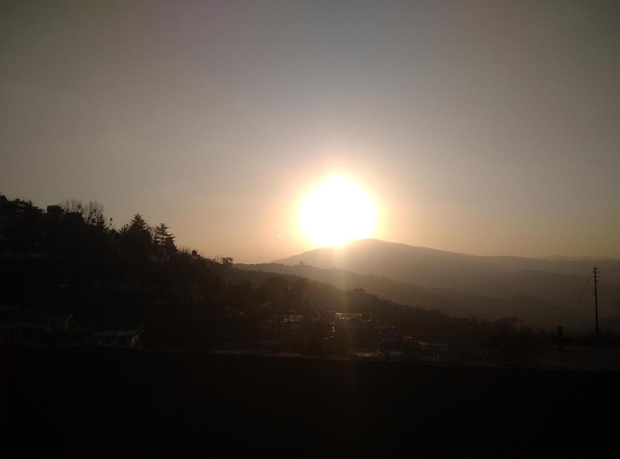 Goodwill Home Stay Алмора Екстер'єр фото