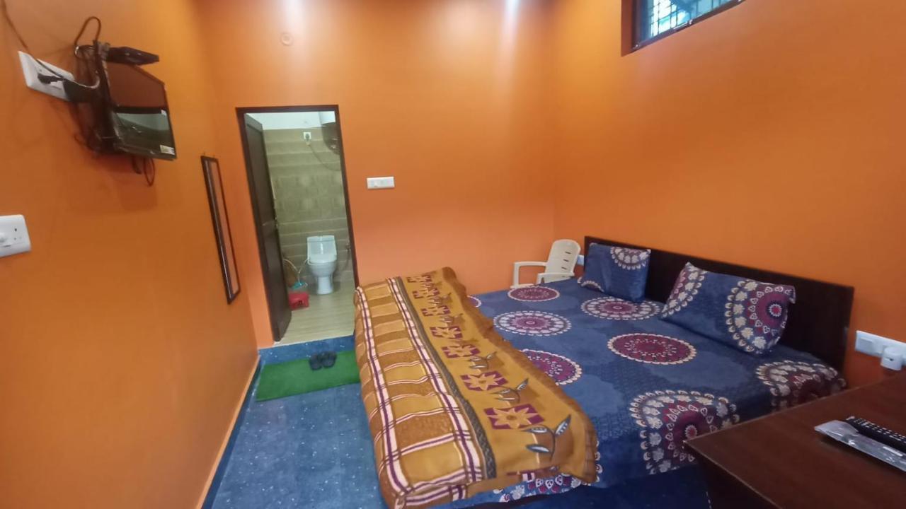 Goodwill Home Stay Алмора Екстер'єр фото