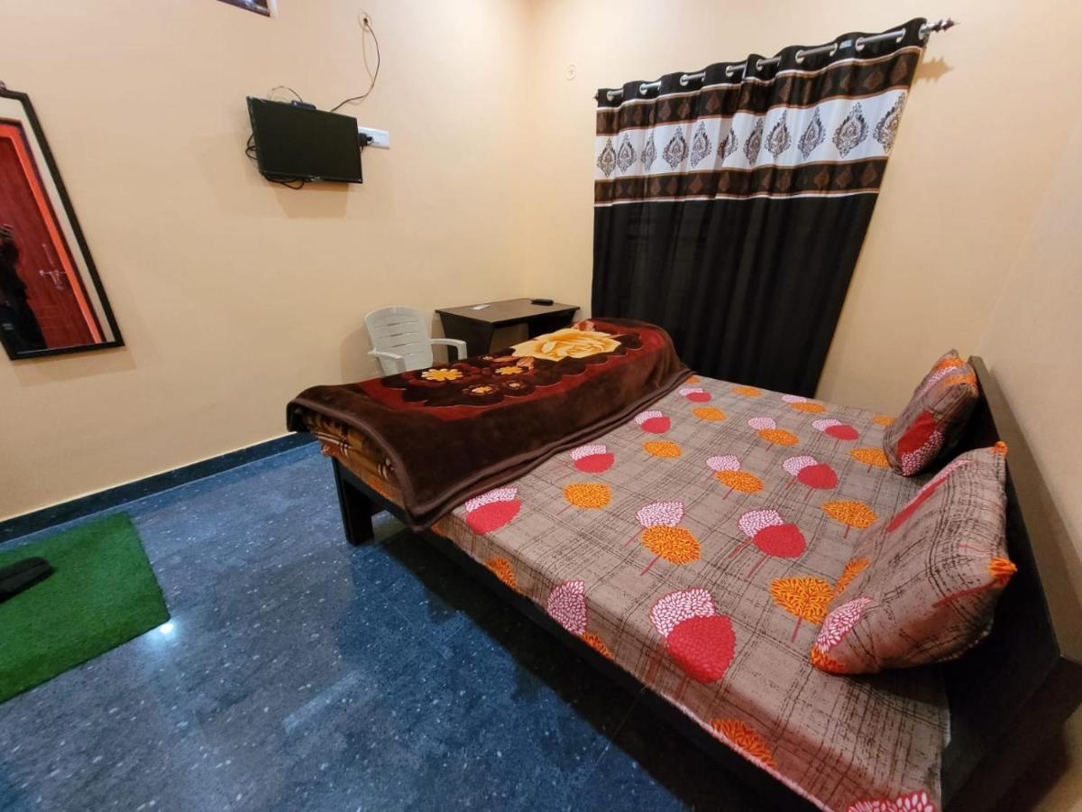 Goodwill Home Stay Алмора Екстер'єр фото