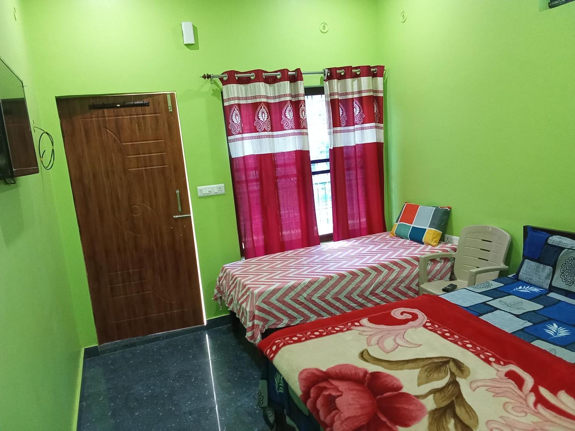 Goodwill Home Stay Алмора Екстер'єр фото