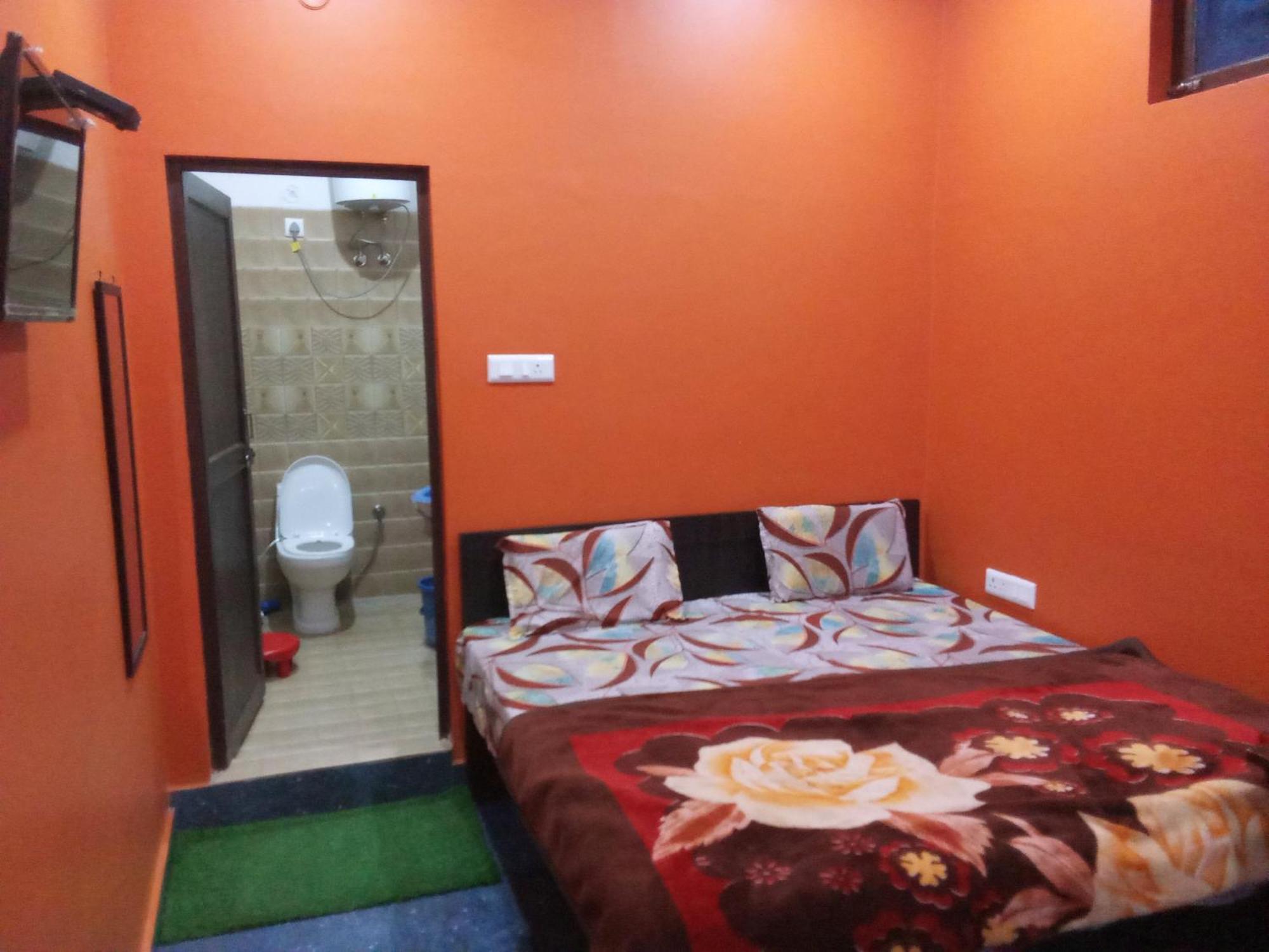 Goodwill Home Stay Алмора Екстер'єр фото